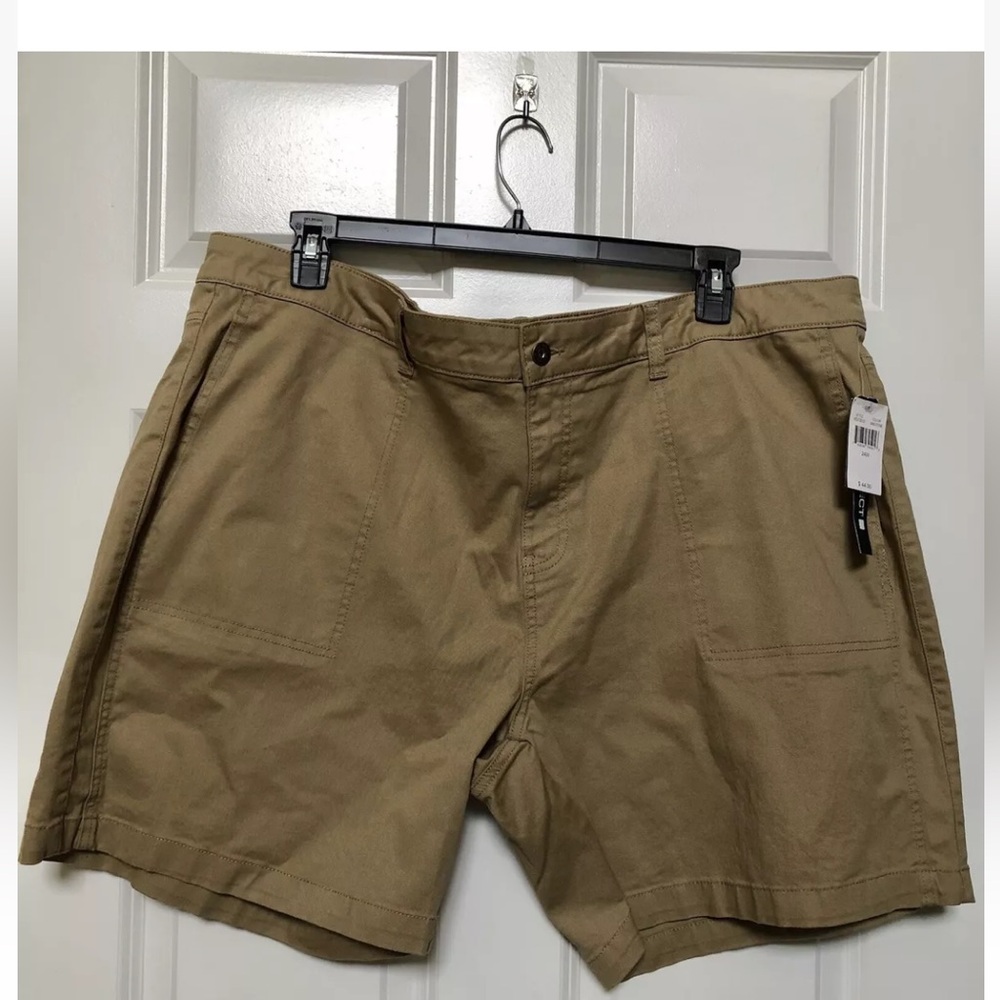 ARCHITECT WOMEN'S SHORT KHAKI PLUS SIZE 24W 4 POCKETS, FLAT FRONT HIGH WAIST